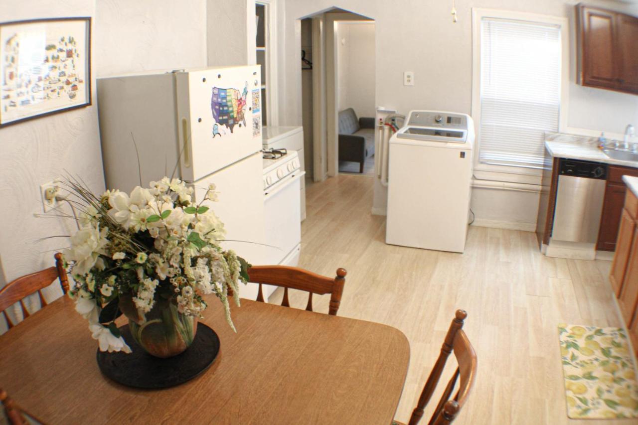3 Bedroom Southside Pad - Sleeps 8 - Amazing Location Pittsburgh Exteriör bild