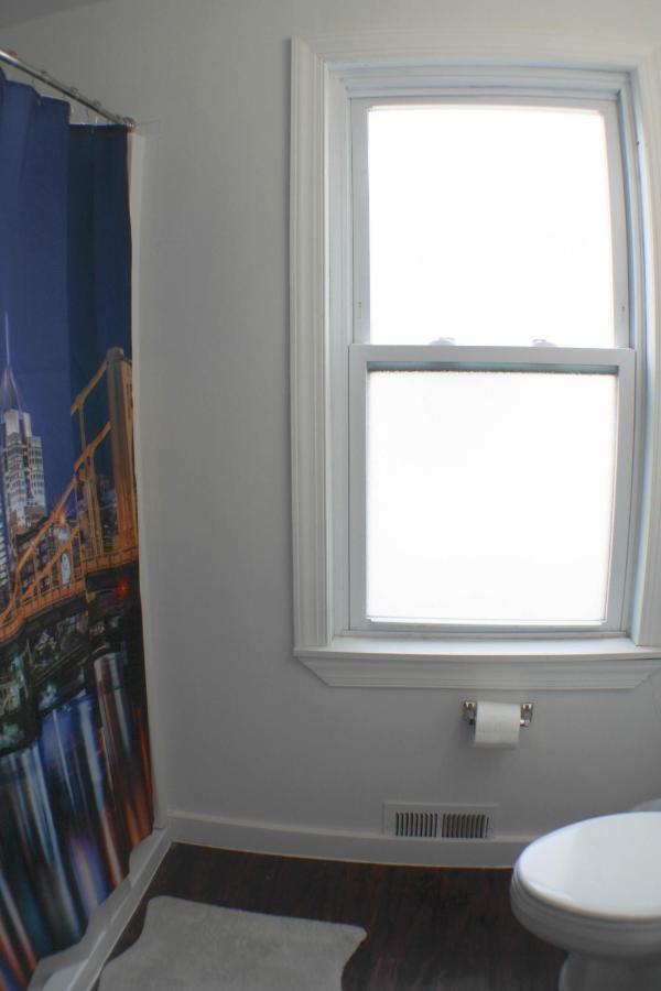 3 Bedroom Southside Pad - Sleeps 8 - Amazing Location Pittsburgh Exteriör bild