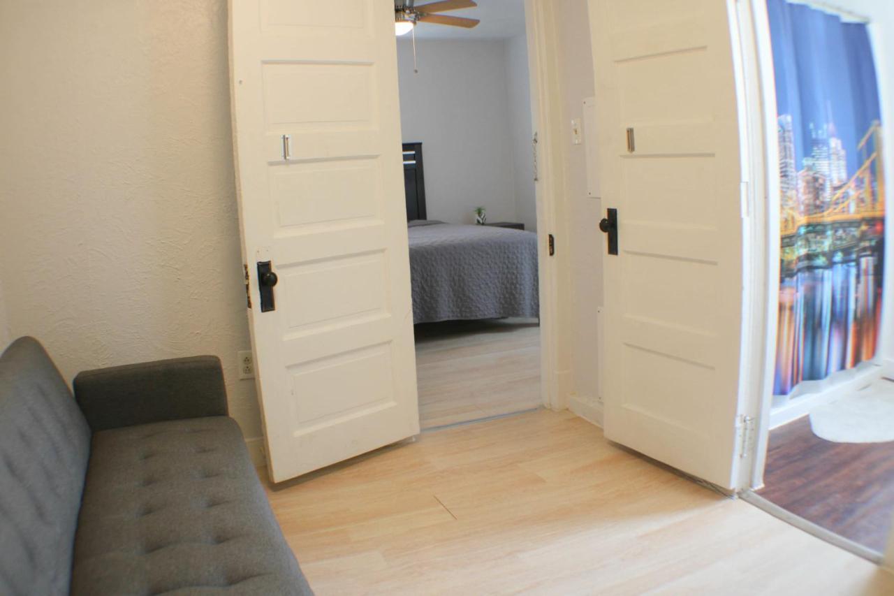 3 Bedroom Southside Pad - Sleeps 8 - Amazing Location Pittsburgh Exteriör bild